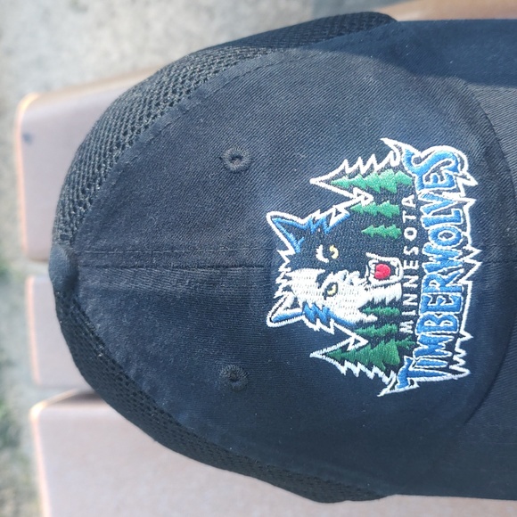 NBA Minnesota Timberwolves Mesh Back US Bank Embroidered Strap-on Cap Hat - Picture 2 of 11